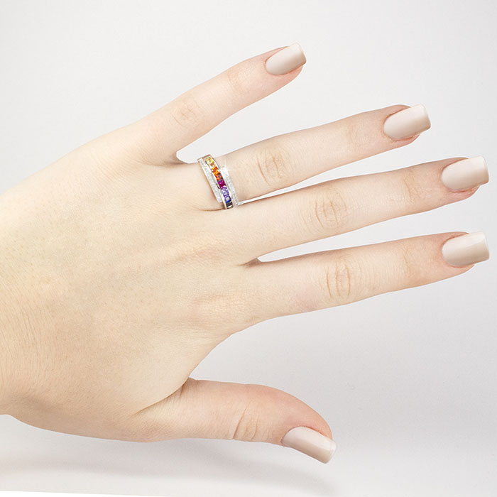 Серебряное кольцо с разноцветными фианитами Арт. RN002SV