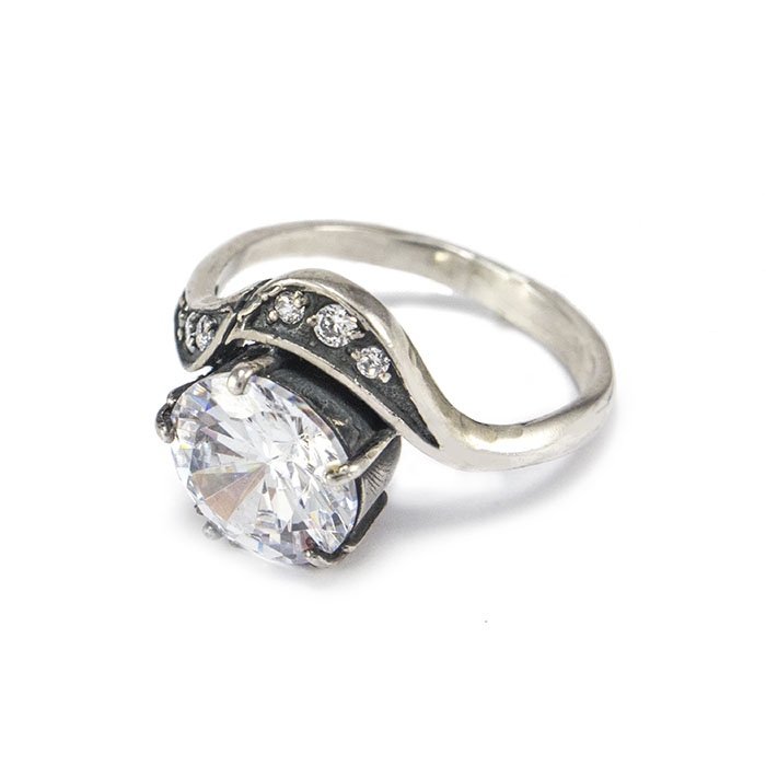 Серебряное кольцо с крупным фианитом Арт. RN016SV
